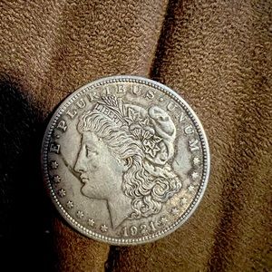 1921 Morgan silver dollar